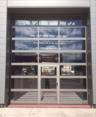 Двери сопротивления ветра алюминиевые секционные современный секционный накладной полный взгляд приглаживают изолированную стеклянную дверь гаража