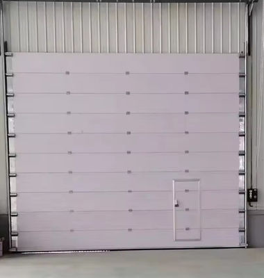 Белый порошок покрытый погодой запечатанная верхняя секционная дверь двойная кожа панели безопасности краев поставщиков Фабрика