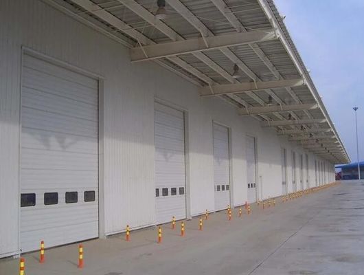 Двери гаража Sandwitch промышленных надземных секционных стальных дверей стальные секционные