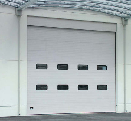 панель 40mm 50mm изолировала секционные двери 380V гальванизировало стальную дверь гаража