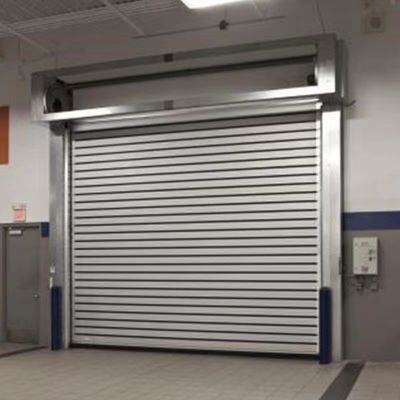 Прочные надъемные секционные двери для пожарной станции с автоматической эксплуатацией