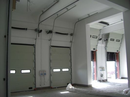 Коммерческая изоляционная секционная гаражная дверь толщина 50-80 мм