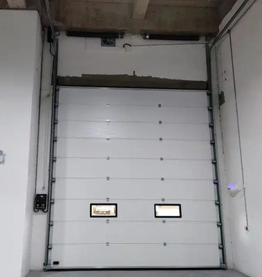 Защита от пальцев Изолированные секционные двери Автоматический мотор