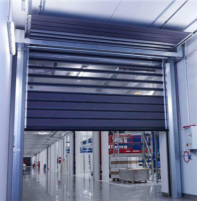 Прозрачные высокоскоростные спиральные двери из алюминия безопасность и эффективность для промышленных нужд
