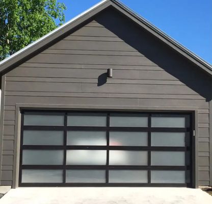 Современные черные элегантные алюминиевые рамы из закаленного стекла, прозрачные секционные гаражные ворота, секционные ворота с ручным или автоматическим открыванием