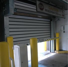 Шумоподавляющая скоростная рулонная ПВХ дверь с высокой степенью защиты из нержавеющей стали 304, идеально подходит для промышленного применения