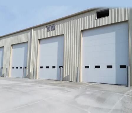 Гальванизированные стальные секционные двери гаража, коммерчески секционная ширина дверей 420мм-530мм